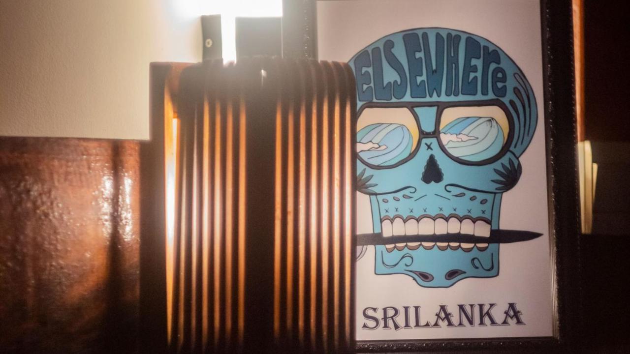 Surf & Party Weligamaホステル エクステリア 写真